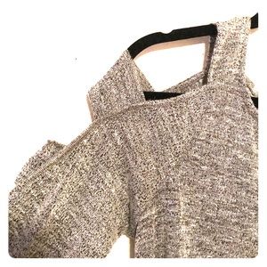 Gray sweater with cutout sleeves